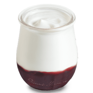 Crémeux sur lit de cerises en pot verre